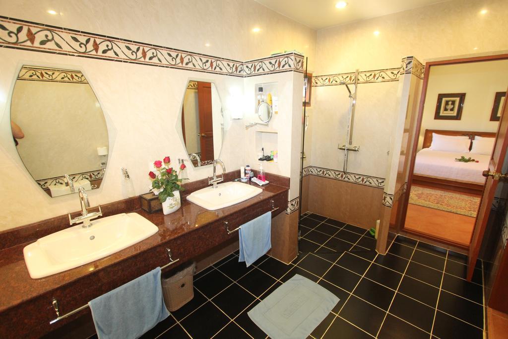 Villa Pimlada Nai Harn Esterno foto